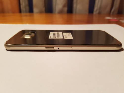 Samsung S6 Platinum Gold Excellent Condition